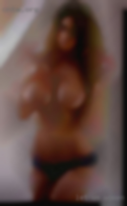 Let us women meet in naked the dark corner of a bar.